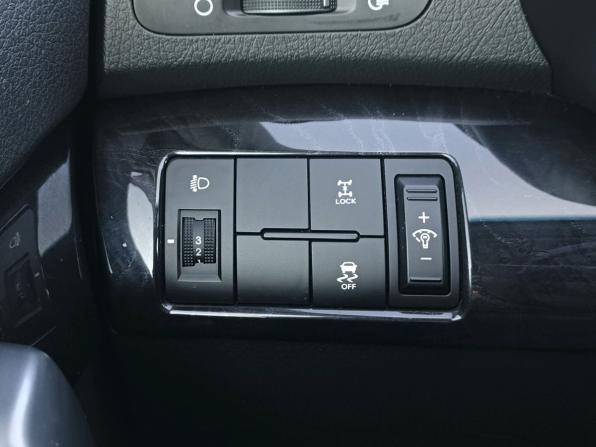 Kia Sorento II Рестайлинг с пробегом 2018 года, цена 2 110 000 рублей, 114549 км, внедорожник, Автокод Объявления