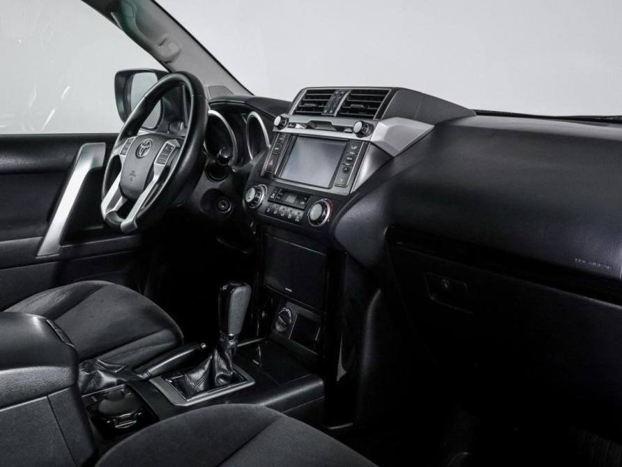 Toyota Land Cruiser Prado 150 Series Рестайлинг 1 Москва  - изображение 9