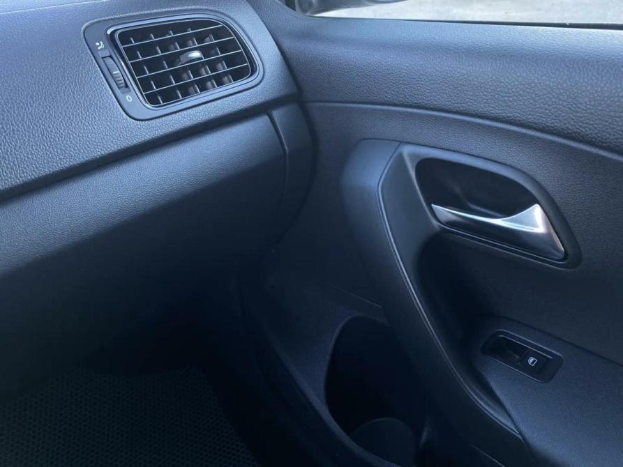 Volkswagen Polo V Тверь  - изображение 19