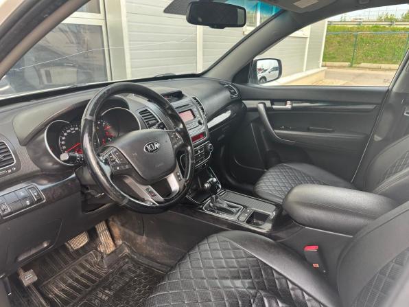 Kia Sorento II Рестайлинг с пробегом 2018 года, цена 1 350 000 рублей, 200697 км, внедорожник, Автокод Объявления