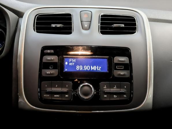 Renault Logan II Рестайлинг с пробегом 2022 года, цена 1 050 000 рублей, 145916 км, седан, Автокод Объявления