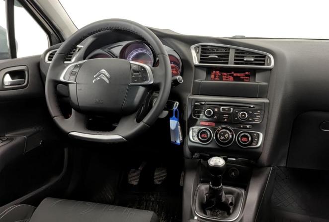 Citroen C4 I Рестайлинг с пробегом 2011 года, цена 700 000 рублей, 135885 км, хэтчбек, Автокод Объявления