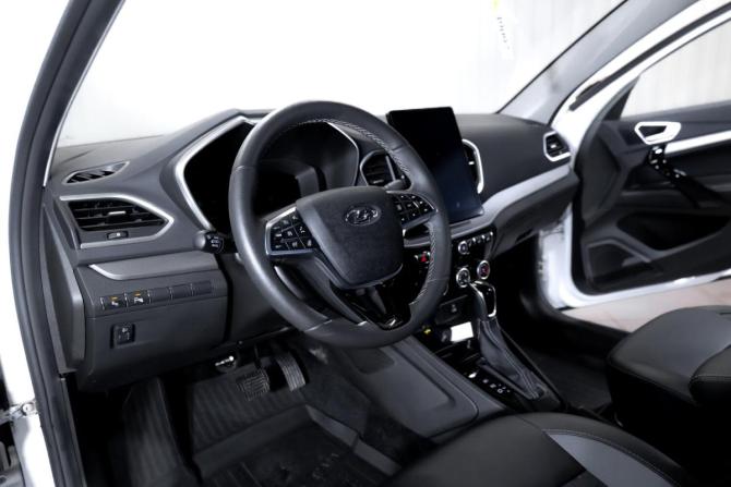 Lada (ВАЗ) Vesta I Рестайлинг (NG) с пробегом 2024 года, цена 1 449 000 рублей, 30424 км, седан, Автокод Объявления