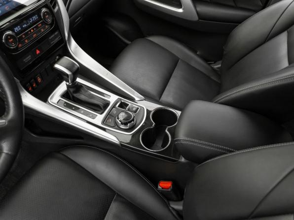 Mitsubishi Pajero Sport III с пробегом 2018 года, цена 3 380 000 рублей, 127453 км, внедорожник, Автокод Объявления