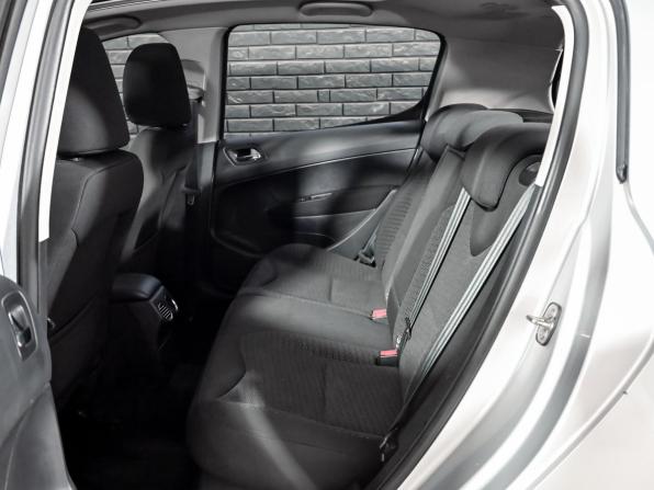 Peugeot 308 I Рестайлинг с пробегом 2011 года, цена 500 000 рублей, 264666 км, хэтчбек, Автокод Объявления