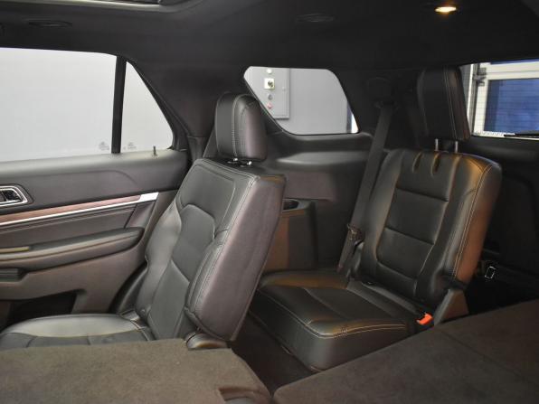 Ford Explorer V Рестайлинг с пробегом 2016 года, цена 2 370 000 рублей, 187683 км, внедорожник, Автокод Объявления