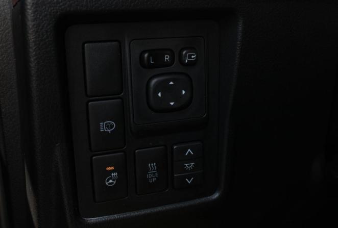 Toyota Land Cruiser Prado 150 Series Рестайлинг 1 с пробегом 2016 года, цена 3 990 000 рублей, 183144 км, внедорожник, Автокод Объявления
