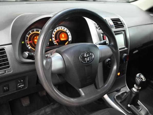 Toyota Corolla X (E140 E150) Рестайлинг с пробегом 2012 года, цена 950 000 рублей, 182810 км, седан, Автокод Объявления