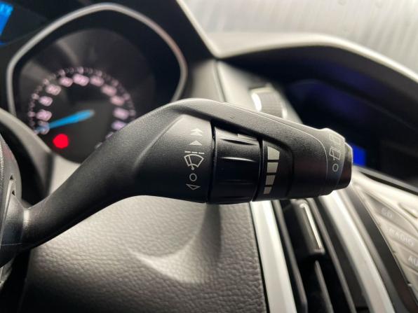 Ford Focus III с пробегом 2012 года, цена 557 000 рублей, 206213 км, хэтчбек, Автокод Объявления