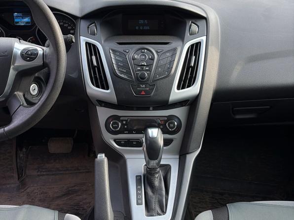 Ford Focus III с пробегом 2013 года, цена 930 000 рублей, 49167 км, хэтчбек, Автокод Объявления
