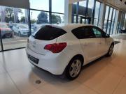 Opel Astra J Краснодар  - изображение 12