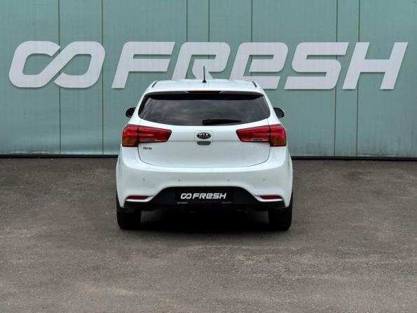 Kia Rio III Рестайлинг с пробегом 2016 года, цена 1 199 000 рублей, 70523 км, хэтчбек, Автокод Объявления