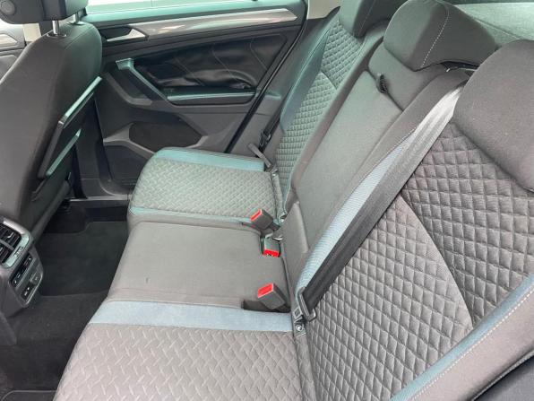 Volkswagen Tiguan II с пробегом 2019 года, цена 2 399 000 рублей, 85000 км, внедорожник, Автокод Объявления