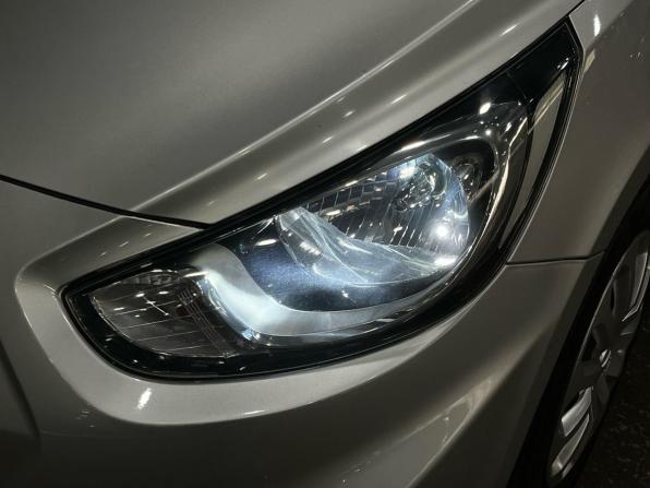 Hyundai Solaris I с пробегом 2011 года, цена 680 000 рублей, 131497 км, хэтчбек, Автокод Объявления