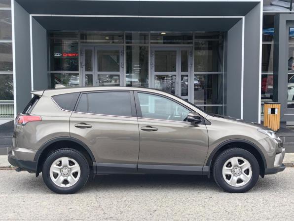 Toyota RAV4 IV (XA40) Рестайлинг с пробегом 2018 года, цена 2 446 000 рублей, 112000 км, внедорожник, Автокод Объявления