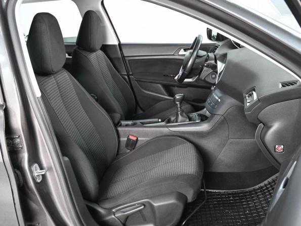 Peugeot 308 II Рестайлинг с пробегом 2019 года, цена 1 299 000 рублей, 119202 км, универсал, Автокод Объявления