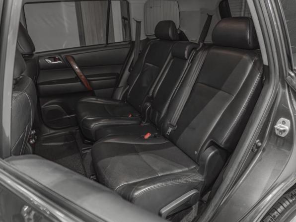 Toyota Highlander II (XU40) Рестайлинг с пробегом 2013 года, цена 1 220 000 рублей, 304662 км, внедорожник, Автокод Объявления