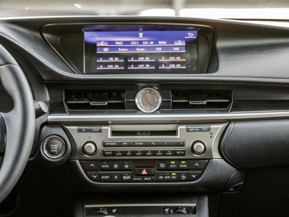Lexus ES VI с пробегом 2013 года, цена 1 898 000 рублей, 156320 км, седан, Автокод Объявления