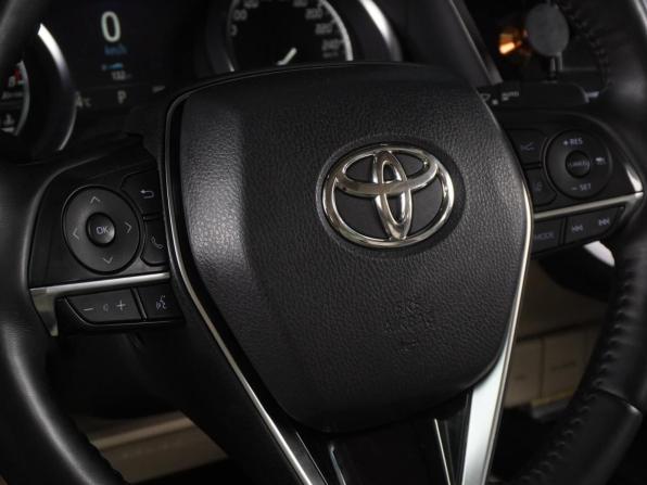 Toyota Camry VIII (XV70) Рестайлинг с пробегом 2022 года, цена 3 244 000 рублей, 68676 км, седан, Автокод Объявления