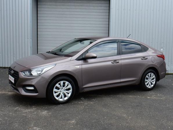 Hyundai Solaris II с пробегом 2018 года, цена 1 099 000 рублей, 116849 км, седан, Автокод Объявления