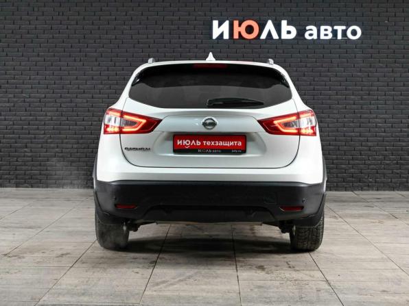 Nissan Qashqai II с пробегом 2017 года, цена 1 720 000 рублей, 114662 км, внедорожник, Автокод Объявления