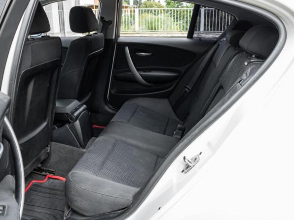 BMW 1 серии I (E81/E82/E87/E88) Рестайлинг с пробегом 2009 года, цена 743 000 рублей, 276375 км, хэтчбек, Автокод Объявления