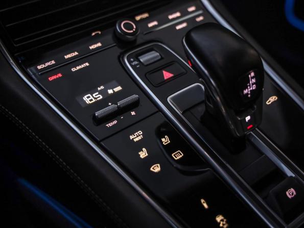 Porsche Panamera II с пробегом 2017 года, цена 7 899 000 рублей, 94773 км, лифтбек, Автокод Объявления