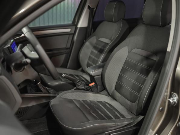Renault Arkana I с пробегом 2019 года, цена 1 399 000 рублей, 133784 км, внедорожник, Автокод Объявления