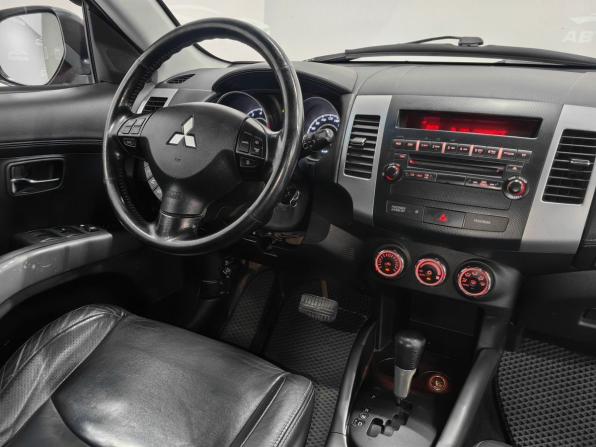 Mitsubishi Outlander II Рестайлинг с пробегом 2010 года, цена 1 220 000 рублей, 197111 км, внедорожник, Автокод Объявления