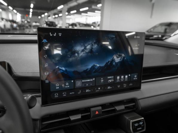Toyota RAV4 VI (XA60) с пробегом 2026 года, цена 4 200 000 рублей, 23 км, внедорожник, Автокод Объявления