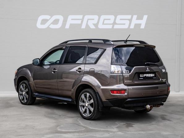 Mitsubishi Outlander II Рестайлинг с пробегом 2010 года, цена 1 100 000 рублей, 201129 км, внедорожник, Автокод Объявления