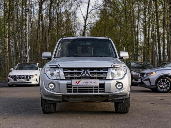 Mitsubishi Pajero IV Рестайлинг 1 с пробегом 2011 года, цена 1 530 000 рублей, 322057 км, внедорожник, Автокод Объявления