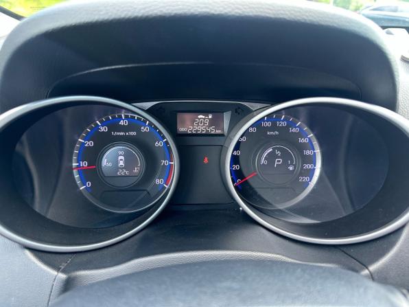 Hyundai ix35 I Рестайлинг с пробегом 2014 года, цена 1 249 000 рублей, 229545 км, внедорожник, Автокод Объявления