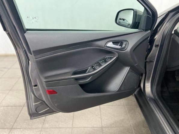 Ford Focus III Рестайлинг с пробегом 2017 года, цена 1 170 000 рублей, 45000 км, седан, Автокод Объявления