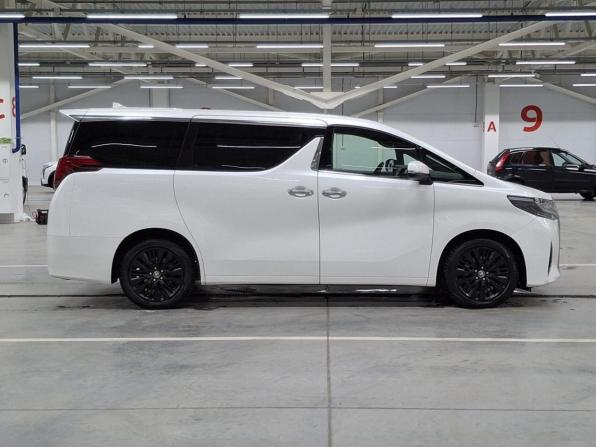 Toyota Alphard III Рестайлинг с пробегом 2019 года, цена 4 050 000 рублей, 176796 км, минивэн, Автокод Объявления