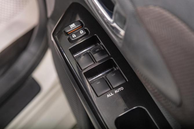 Toyota Wish II Рестайлинг с пробегом 2012 года, цена 1 449 000 рублей, 144600 км, минивэн, Автокод Объявления