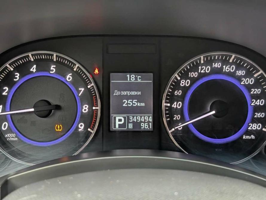 Infiniti QX70 Москва  - изображение 10