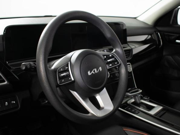 Kia Seltos I Рестайлинг с пробегом 2024 года, цена 2 757 000 рублей, 28112 км, внедорожник, Автокод Объявления