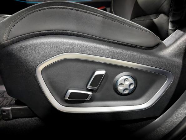 Geely Tugella I Рестайлинг с пробегом 2022 года, цена 2 828 000 рублей, 28365 км, внедорожник, Автокод Объявления