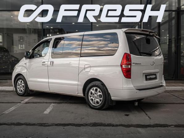 Hyundai Grand Starex I с пробегом 2012 года, цена 2 220 000 рублей, 224911 км, минивэн, Автокод Объявления