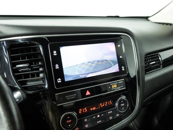Mitsubishi Outlander III Рестайлинг 3 с пробегом 2019 года, цена 2 199 700 рублей, 80038 км, внедорожник, Автокод Объявления