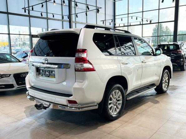 Toyota Land Cruiser Prado 150 Series Рестайлинг 1 с пробегом 2015 года, цена 3 680 000 рублей, 206000 км, внедорожник, Автокод Объявления