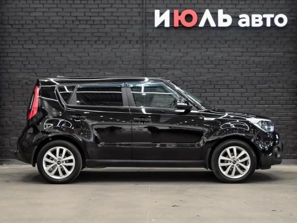 Kia Soul II Рестайлинг с пробегом 2018 года, цена 1 400 000 рублей, 147488 км, хэтчбек, Автокод Объявления
