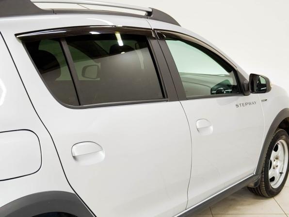 Renault Sandero II Рестайлинг с пробегом 2021 года, цена 1 350 000 рублей, 31095 км, хэтчбек, Автокод Объявления