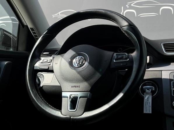 Volkswagen Passat B7 с пробегом 2014 года, цена 1 379 800 рублей, 74675 км, седан, Автокод Объявления