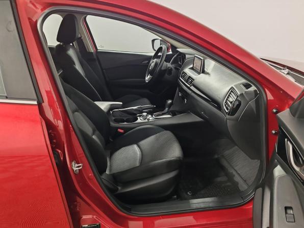 Mazda 3 III (BM) с пробегом 2015 года, цена 1 355 000 рублей, 102431 км, седан, Автокод Объявления