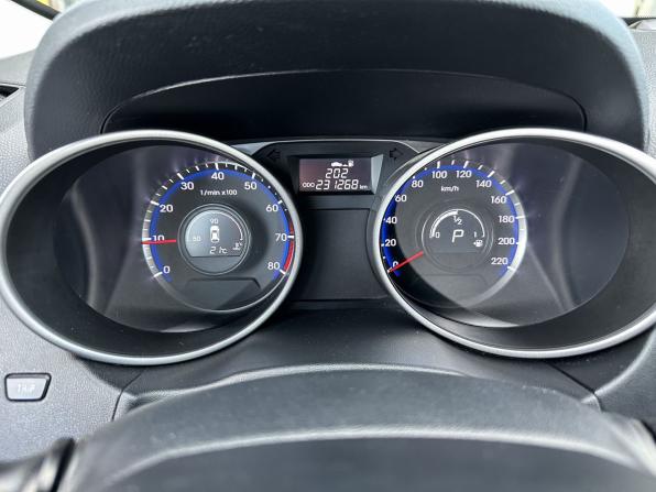 Hyundai ix35 I с пробегом 2012 года, цена 970 000 рублей, 231267 км, внедорожник, Автокод Объявления