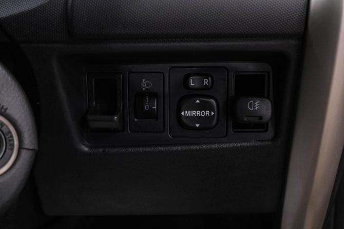 Toyota Ist I с пробегом 2002 года, цена 449 000 рублей, 470000 км, хэтчбек, Автокод Объявления