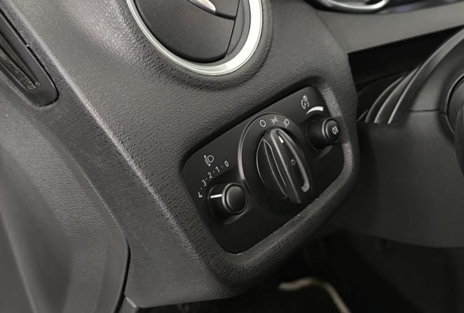 Ford Fiesta Mk6 Рестайлинг с пробегом 2018 года, цена 995 000 рублей, 118960 км, седан, Автокод Объявления