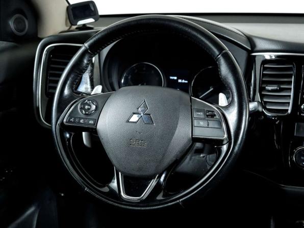 Mitsubishi Outlander III Рестайлинг 2 с пробегом 2017 года, цена 1 848 000 рублей, 130878 км, внедорожник, Автокод Объявления